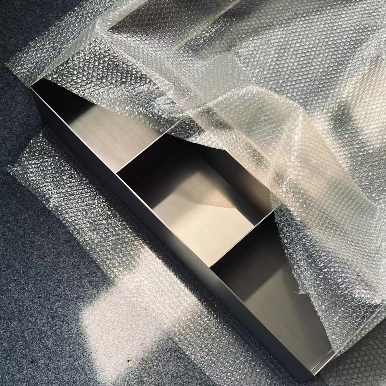 Medicine Cabinet with Mirror in Stainless Steel